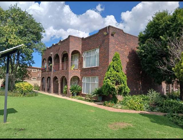 2 BEDROOM PROPERTY TO RENT IN THREE RIVERS